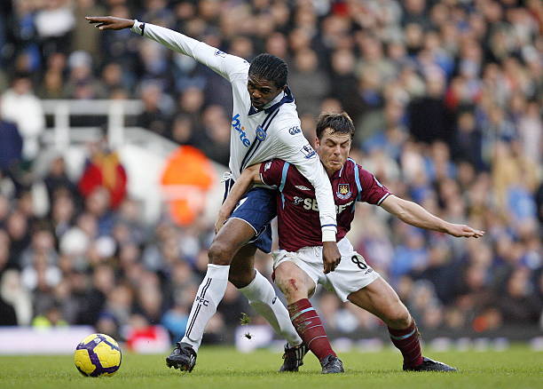 置六缸引擎 置六缸引擎