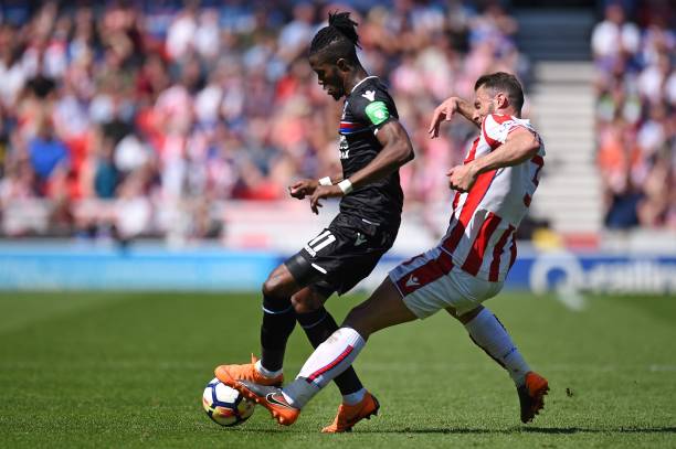 尤其是在他 尤其是在他